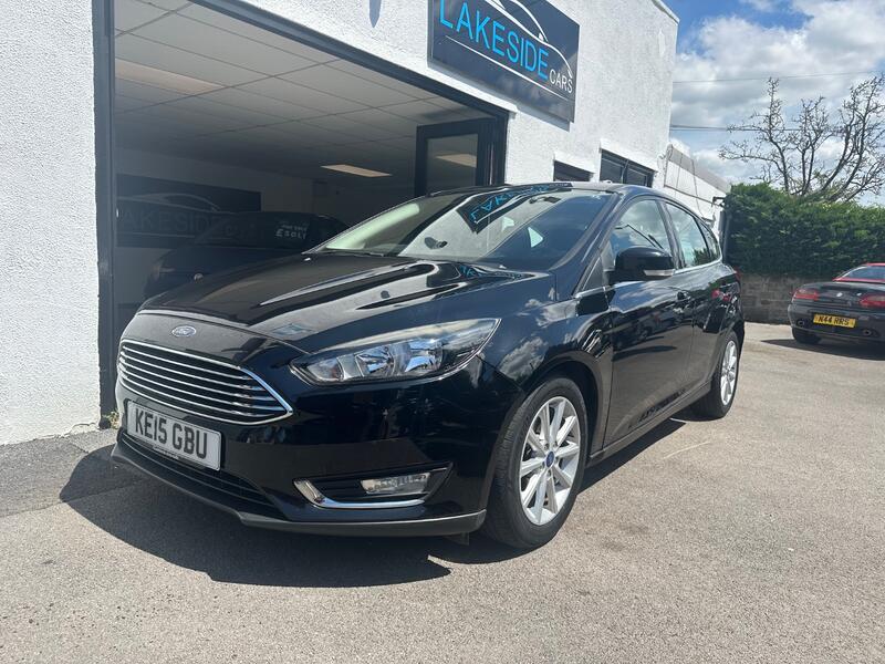 FORD FOCUS 1.0 T EcoBoost Titanium