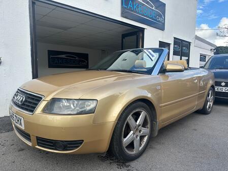 AUDI A4 2.4 Sport