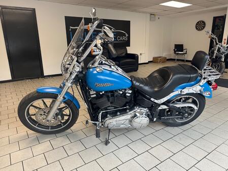HARLEY-DAVIDSON Softail FXLR Low Rider